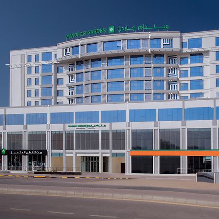 Готель Wyndham Garden Muscat Al Khuwair Екстер'єр фото