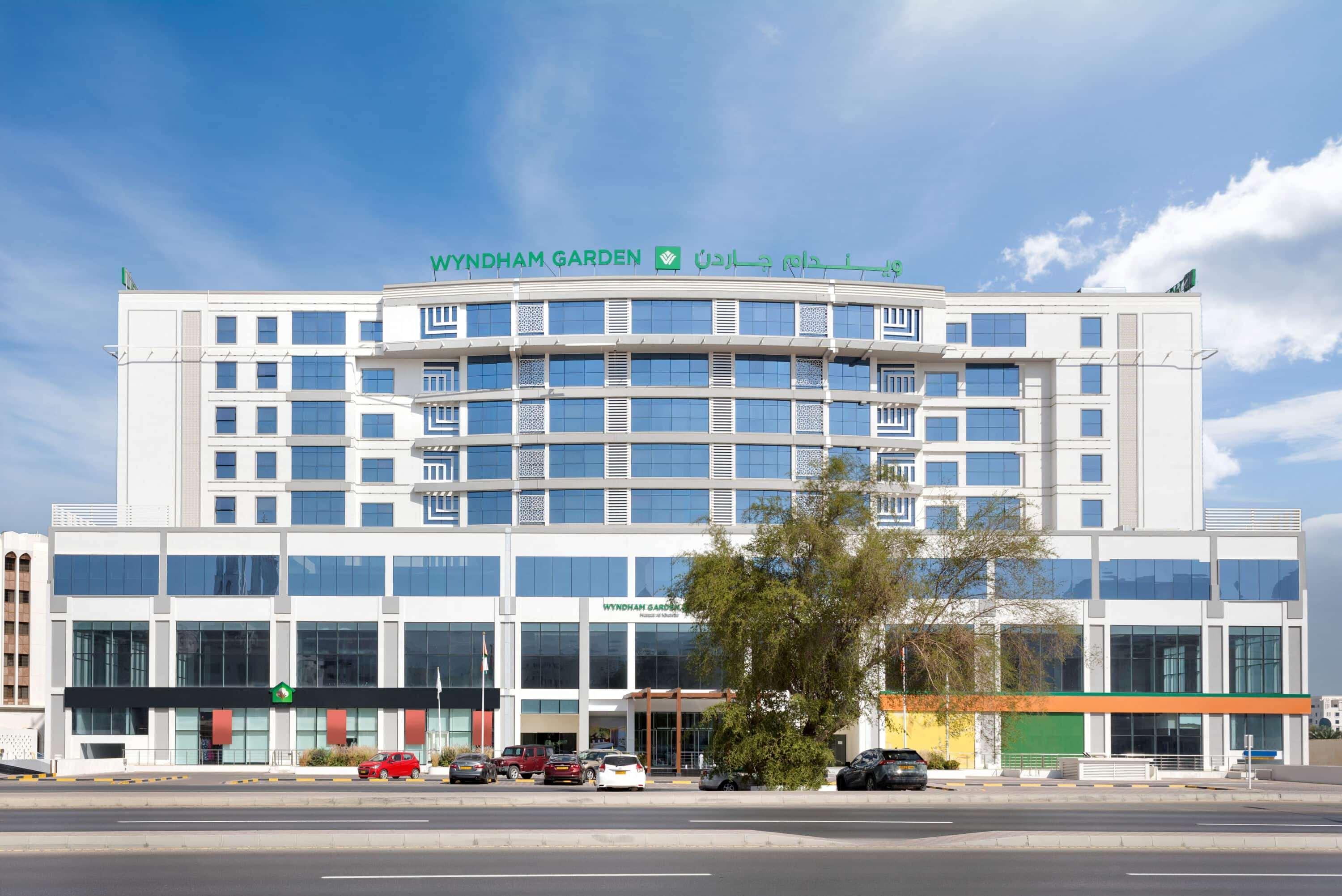 Готель Wyndham Garden Muscat Al Khuwair Екстер'єр фото